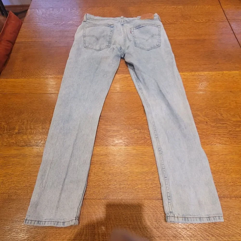 Levis levi 512